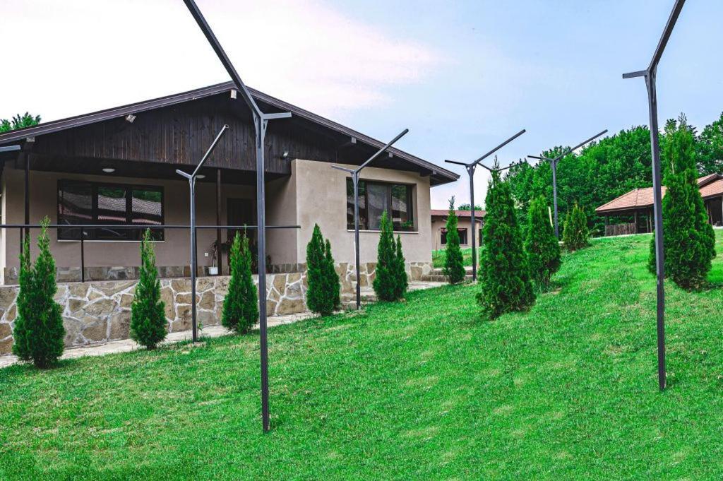 Хотелски Комплекс Саня Aprilți Exterior foto