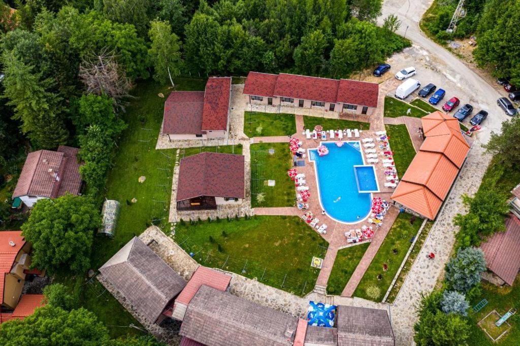 Хотелски Комплекс Саня Aprilți Exterior foto