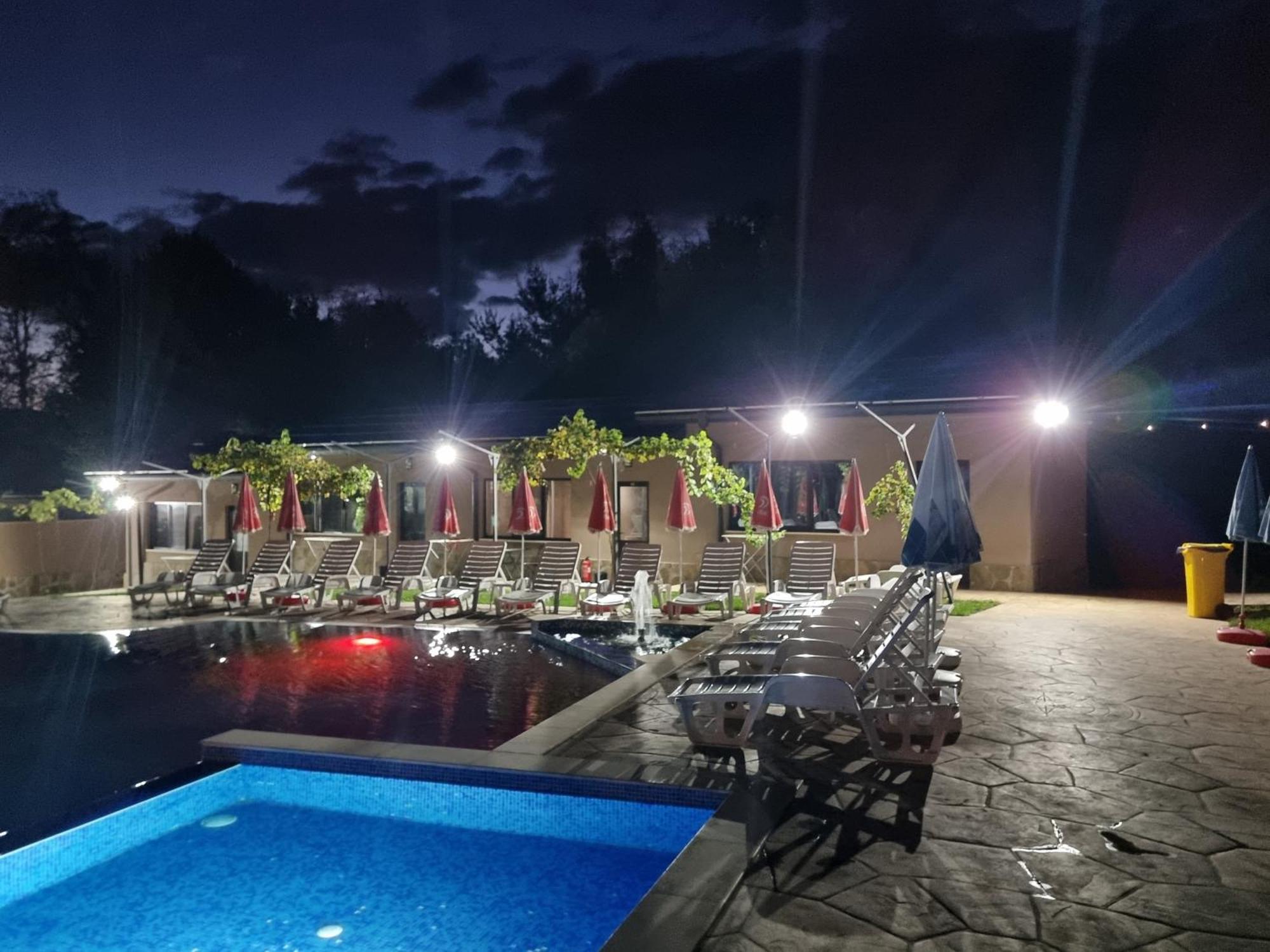 Хотелски Комплекс Саня Aprilți Exterior foto